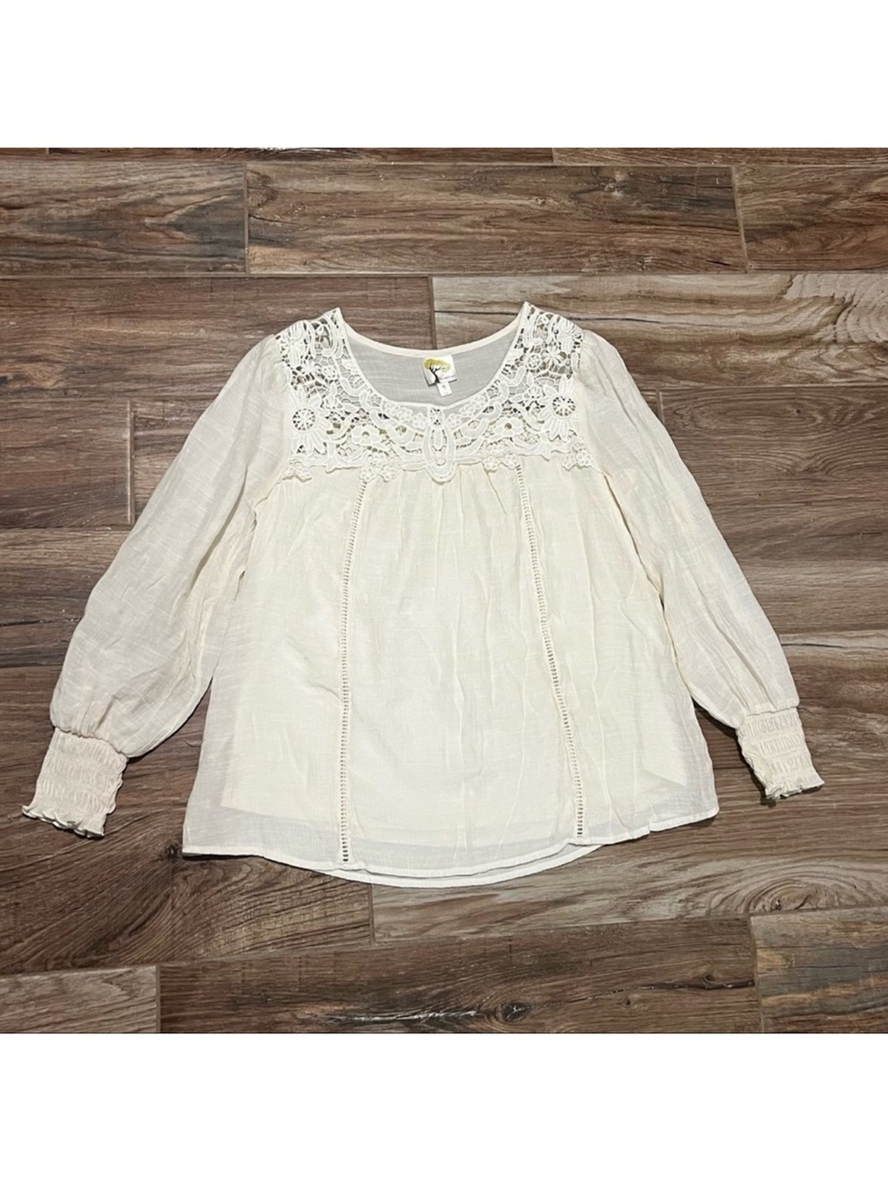 Anthropologie Fig and Flower Lace Top
Size small